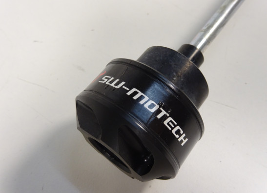 Rear axle Yamaha Tracer 900