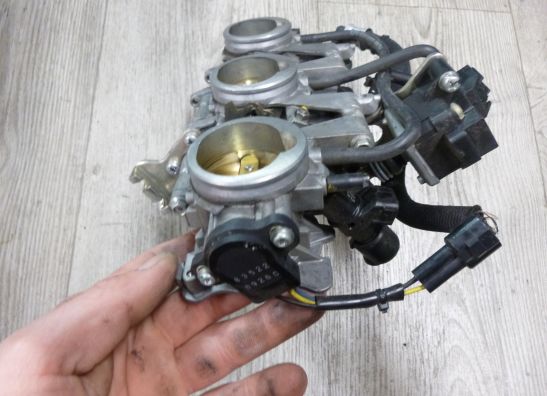 Gasklephuis Triumph Street Triple 675