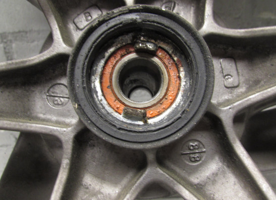 Voorwiel compleet Honda NTV 650