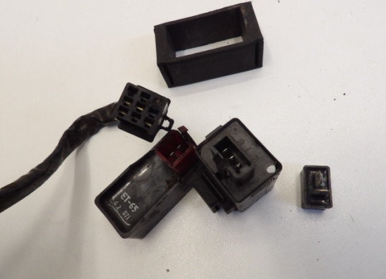 Relais unit Honda VT 700 750