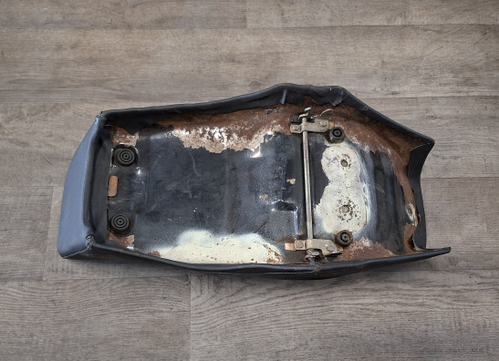 Zadel Yamaha XV 700 / 750 SE