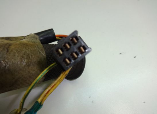 Handlebar switch assy right Suzuki GS 500 E