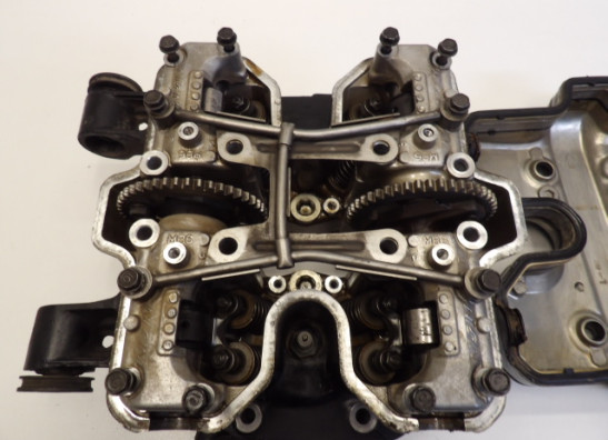 Cylinder head Honda VF 700  750 C Magna