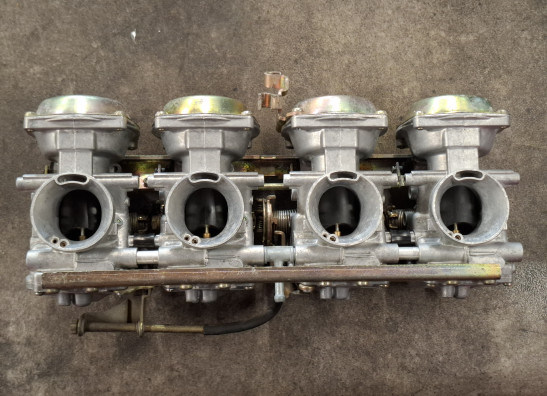 Carburetor assy Yamaha FZR 1000