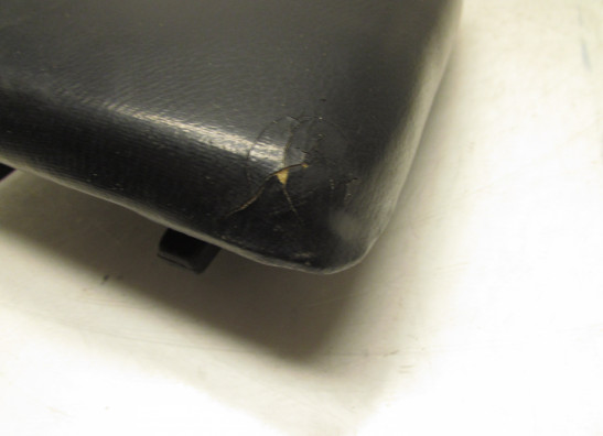 Zadel Kawasaki KR-1S