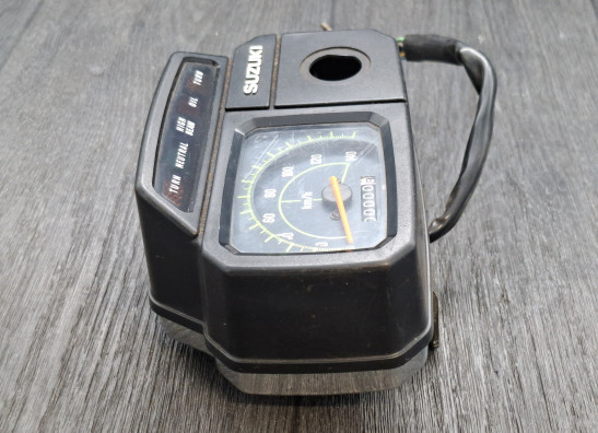 Teller Suzuki AX 100