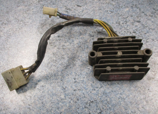 Regler Gleichrichter Honda CB 650