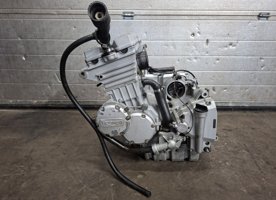 Engine Triumph Trident 900