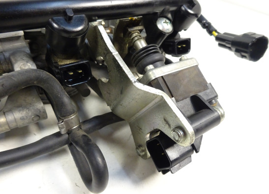 Gasklephuis Triumph Street Triple 675