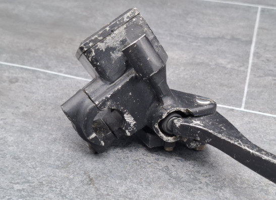 Front brake master cylinder  Honda VT 700 750