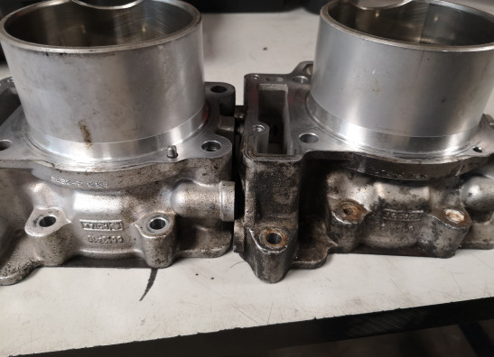 Cylinders Aprilia Tuono 1000