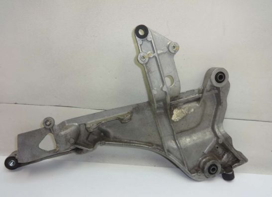 Fussrastetrager vorne links Honda ST 1100 Pan European