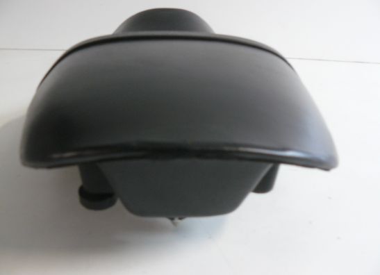 Zadel Triumph TT 600