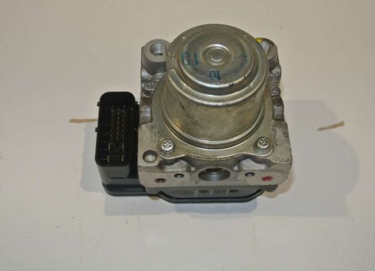 ABS pomp Honda CB 1000 R