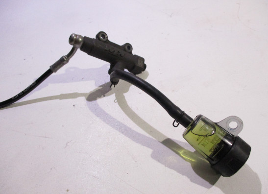 Rempomp achter KTM 790 Duke