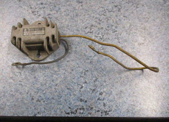 Regulator rectifier  Suzuki GS 400 E