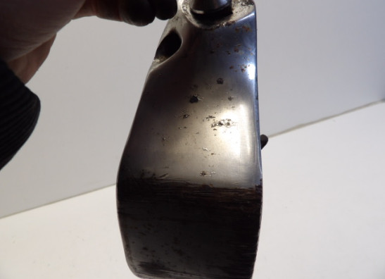 Fussrastentrager Suzuki VS 700 Intruder