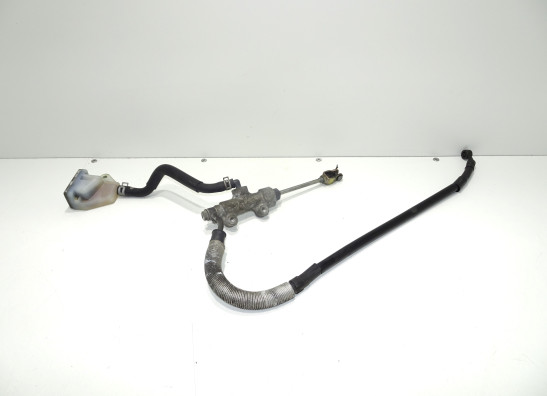 Rempomp achter Suzuki DL 1000 V STROM