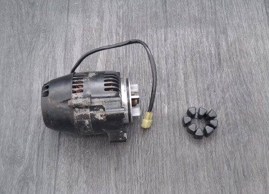 Dynamo Triumph Trident 900