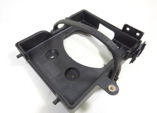 Batterie befestigung Ducati monster 600