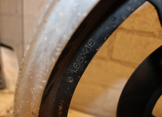 Felge vorne Honda CM 400 T 