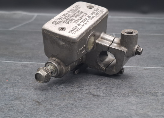 Front brake master cylinder  Suzuki VX 800