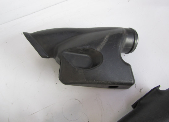 Linker luchtbuis Honda CBR 600 RR