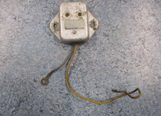 Regulator rectifier  Suzuki GS 750
