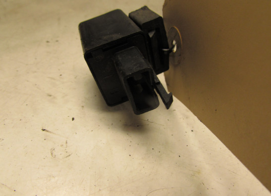 Relay Yamaha FZR 600