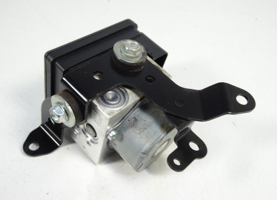 ABS pomp Kawasaki Ninja 650