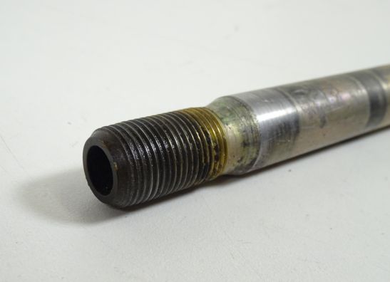 Axle front Triumph Speed Triple 955