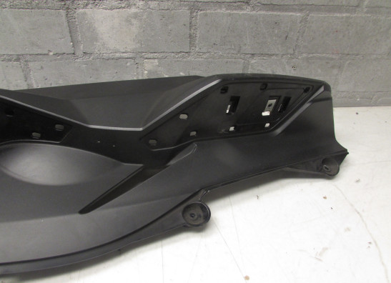 Cowl lower right BMW C 650 GT
