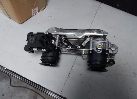 Gasklephuis Aprilia Shiver 750