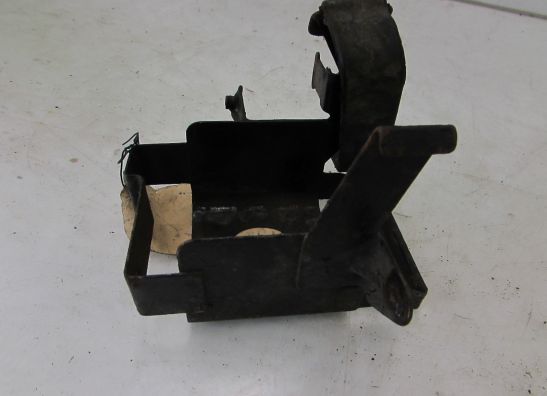 Batterie befestigung Honda CB 400