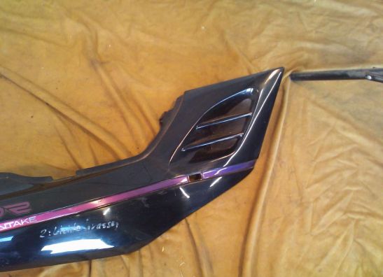 Rechter achterkant Suzuki RF 900