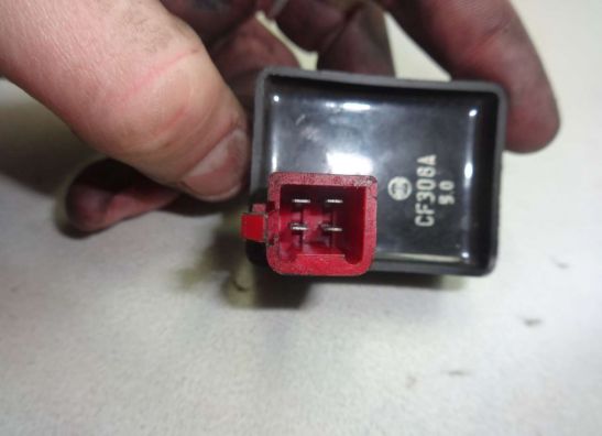 Relais Kawasaki ZXR 400