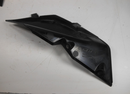 Rechter binnenkuip KTM 990 SM + SMT