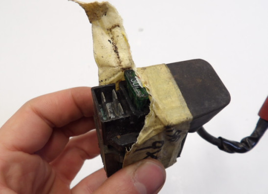 Anlasser Relais Kawasaki ZX 6 R