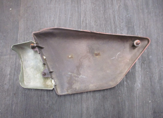 Cowl right small Suzuki GS 550 L