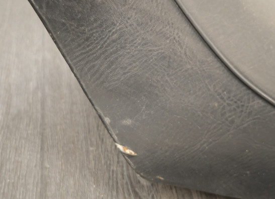 Zadel Yamaha YX 600 Radian