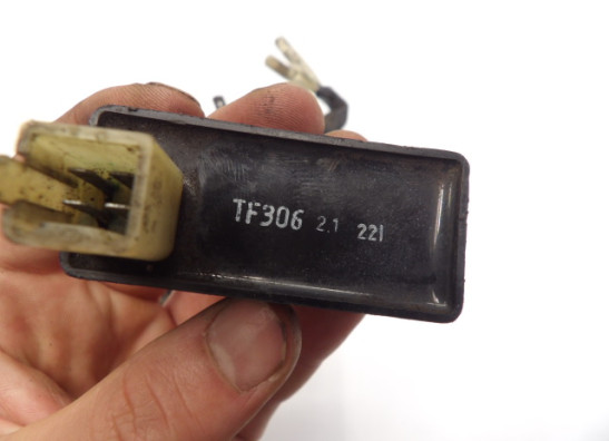 Relais unit Honda VF 700  750 C Magna