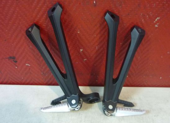 Duo voetsteun links Suzuki GSX R 600