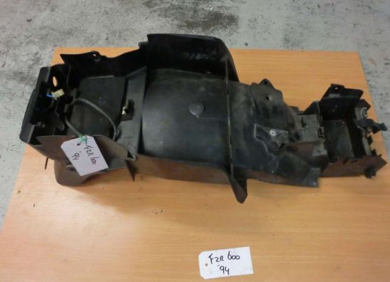 Hinterradabdeckung Yamaha FZR 600