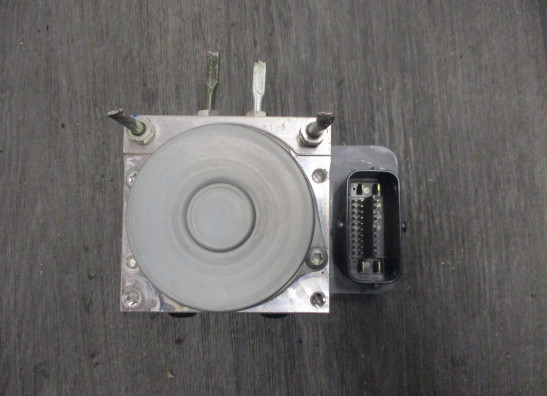 ABS pomp Yamaha FZ8