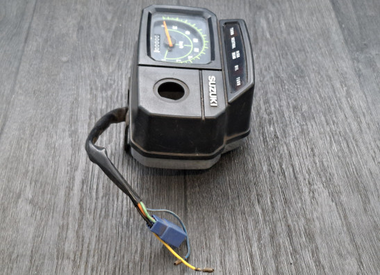 Teller Suzuki AX 100