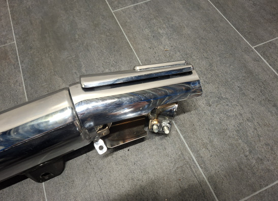 Uitlaat Suzuki M 1800 Intruder