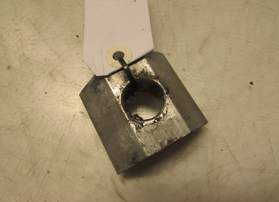 Achteras Yamaha GTS 1000