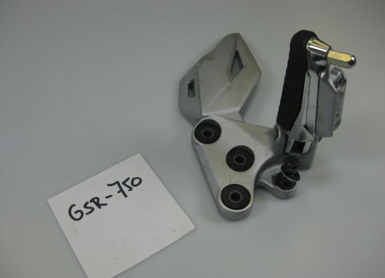 Fussrastetrager vorne links Suzuki GSR 750