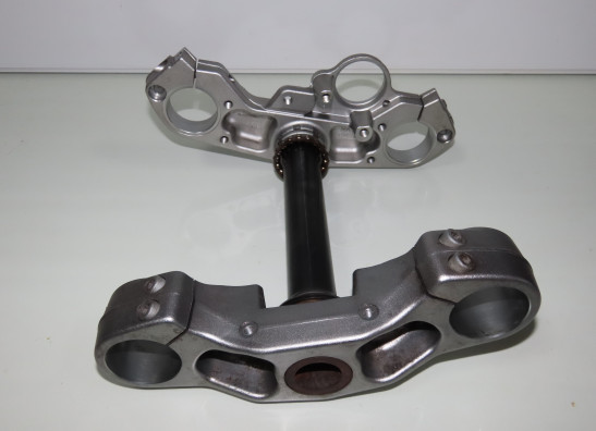 T stuk + kroonplaat Moto Guzzi Breva 850 1100 1200