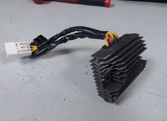 Spanningsregelaar Aprilia Shiver 750